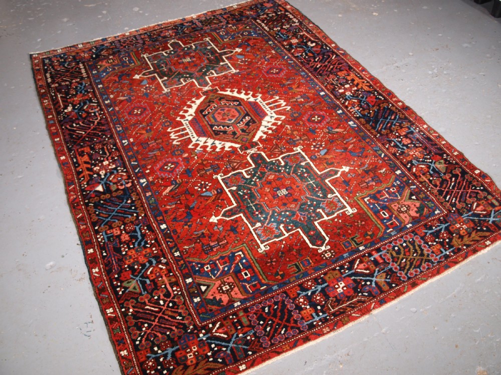 ANTIQUE KARAJA RUG OF CLASSIC DESIGN, HARD WEARING FURNISHING RUG, CIRCA 1900/20. View II