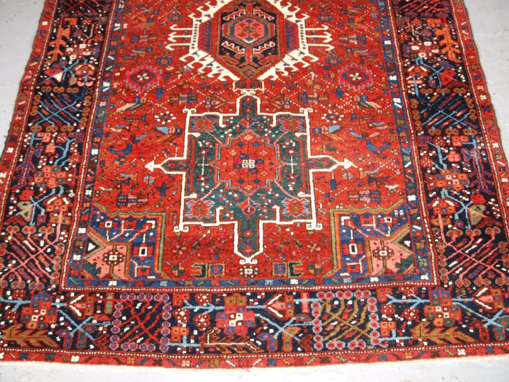 ANTIQUE KARAJA RUG OF CLASSIC DESIGN, HARD WEARING FURNISHING RUG, CIRCA 1900/20. View V