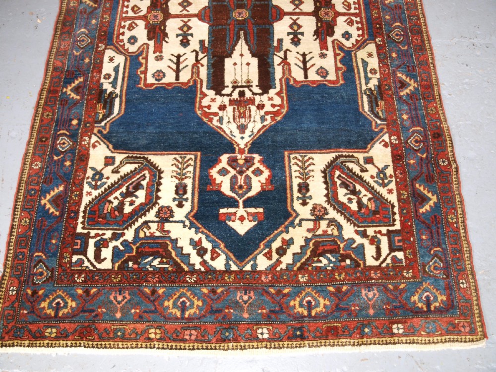 ANTIQUE HAMADAN REGION VILLAGE RUG, UNUSUAL DESIGN, CIRCA 1920. View V