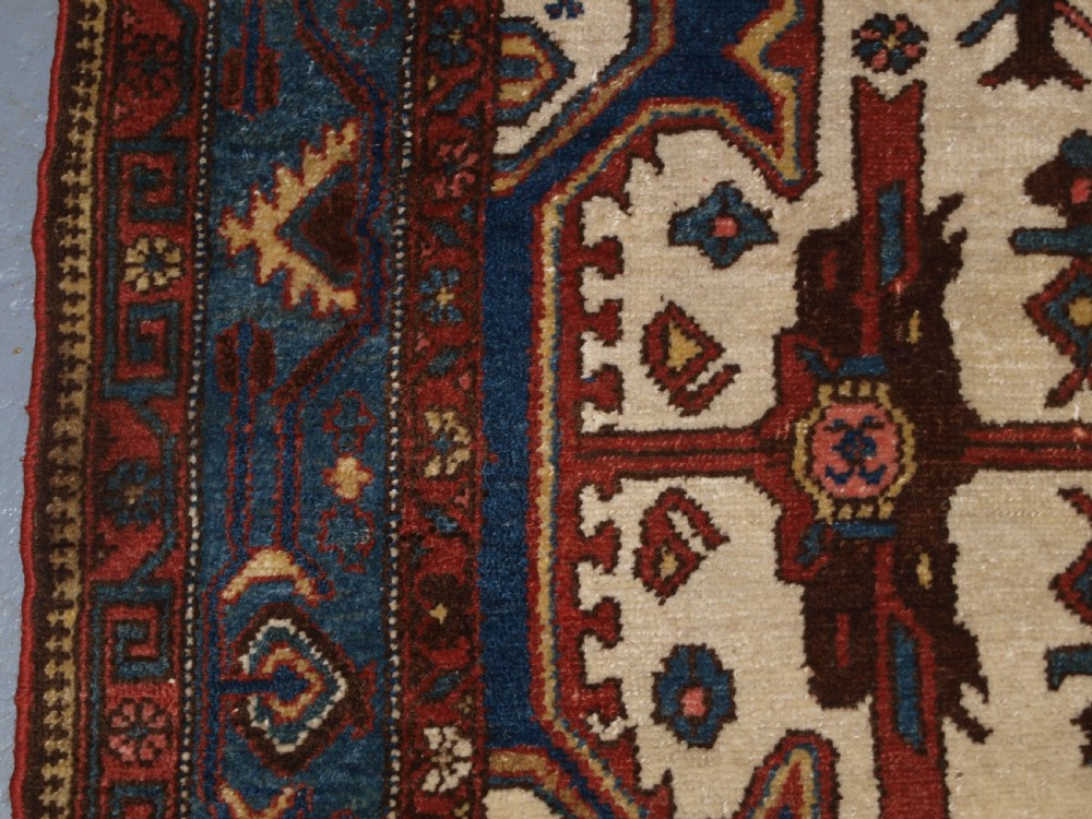 ANTIQUE HAMADAN REGION VILLAGE RUG, UNUSUAL DESIGN, CIRCA 1920. View VII