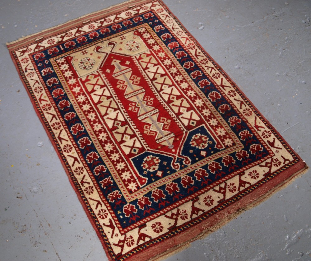 ANTIQUE TURKISH BERGAMA REGION PRAYER RUG, EXCELLENT CONDITION, CIRCA 1900. View II