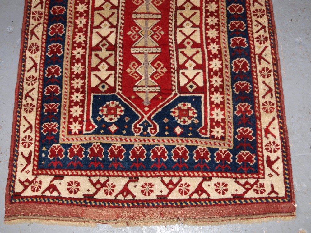 ANTIQUE TURKISH BERGAMA REGION PRAYER RUG, EXCELLENT CONDITION, CIRCA 1900. View IV