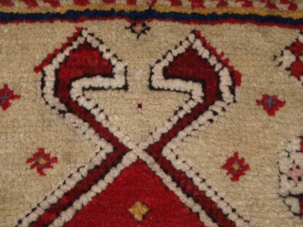 ANTIQUE TURKISH BERGAMA REGION PRAYER RUG, EXCELLENT CONDITION, CIRCA 1900. View X