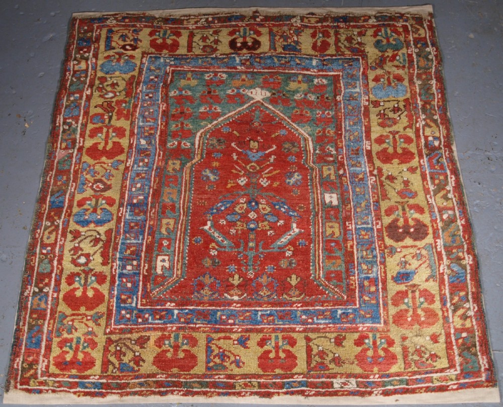 ANTIQUE TURKISH VILLAGE PRAYER RUG, MENDERES RIVER VALLEY, LATE 18TH CENTURY.