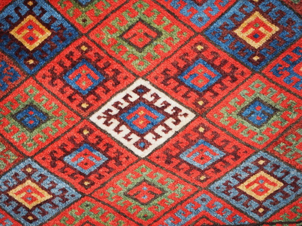 ANTIQUE JAF KURD SADDLE BAG FACE, DIAMOND LATTICE DESIGN, CIRCA 1900. View VII