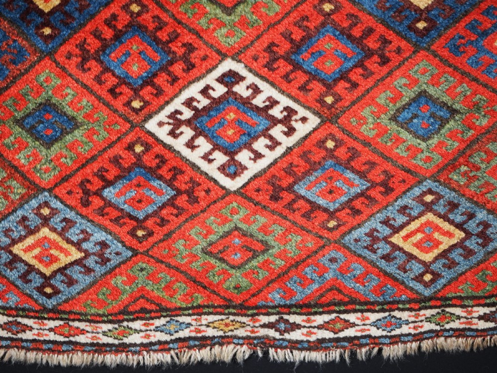 ANTIQUE JAF KURD SADDLE BAG FACE, DIAMOND LATTICE DESIGN, CIRCA 1900. View VIII