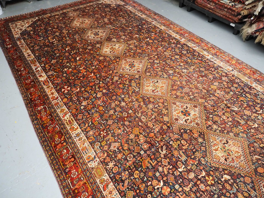 ANTIQUE KELLEH OR KHAN CARPET BY THE KHAMSEH TRIBE, VERY LARGE SIZE, CIRCA 1880. View II