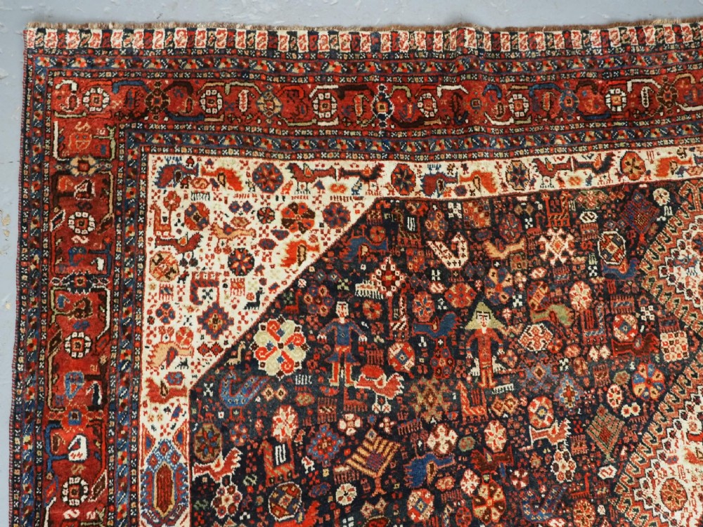 ANTIQUE KELLEH OR KHAN CARPET BY THE KHAMSEH TRIBE, VERY LARGE SIZE, CIRCA 1880. View VII