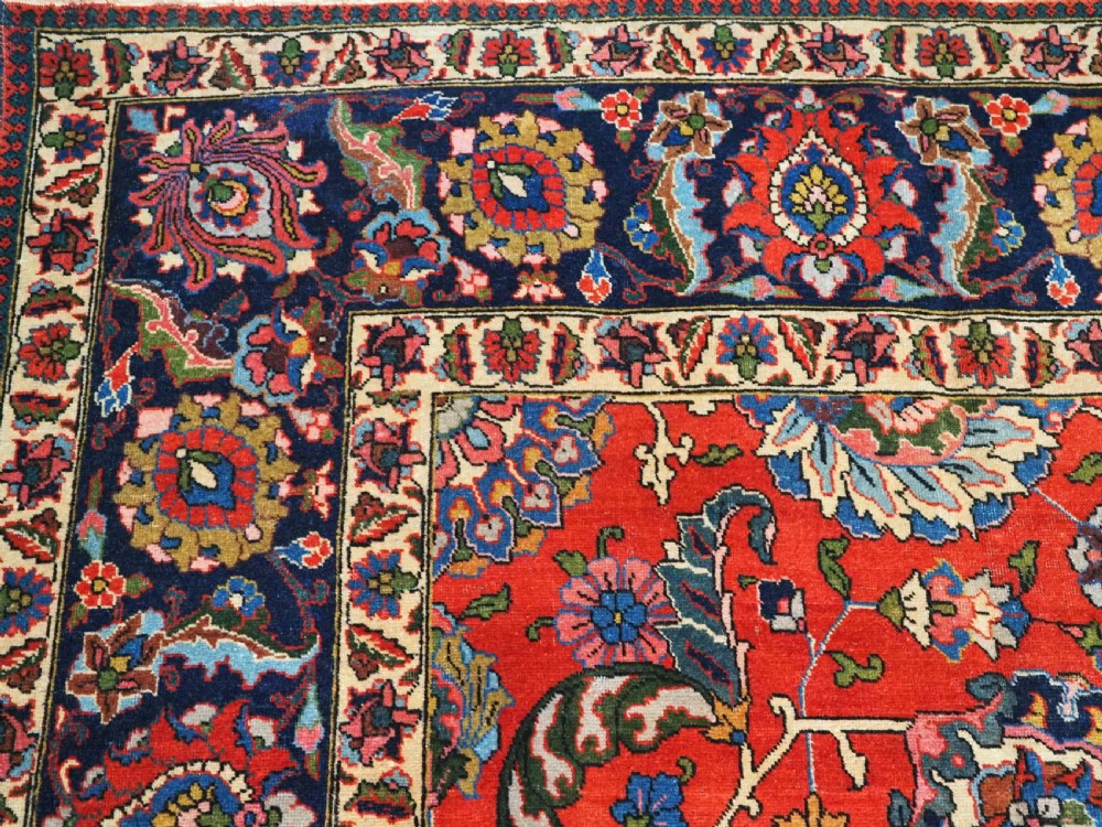 ANTIQUE TABRIZ CARPET WITH BIRDS AND LIONS, EXCELLENT CONDITION, CIRCA 1900/20. View VI