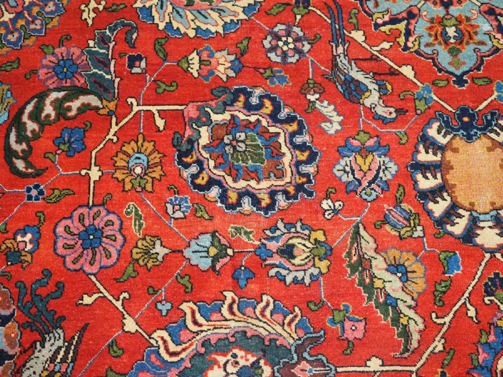 ANTIQUE TABRIZ CARPET WITH BIRDS AND LIONS, EXCELLENT CONDITION, CIRCA 1900/20. View VIII