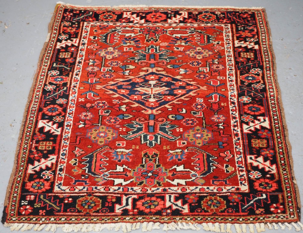 ANTIQUE HERIZ RUG OF SMALL SIZE, EXCELLENT CONDITION, CIRCA 1900/20.