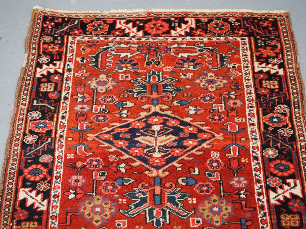 ANTIQUE HERIZ RUG OF SMALL SIZE, EXCELLENT CONDITION, CIRCA 1900/20. View III