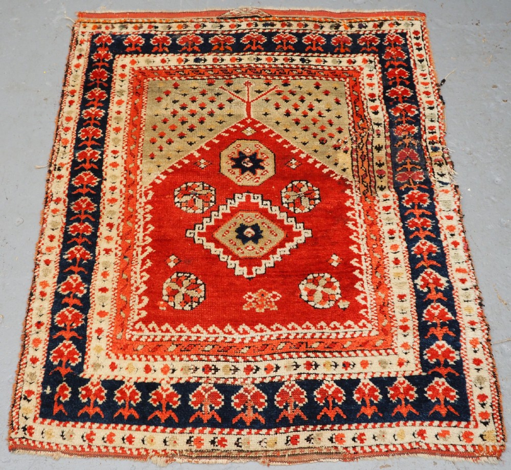 ANTIQUE TURKISH BERGAMA REGION VILLAGE PRAYER RUG, CIRCA 1880.