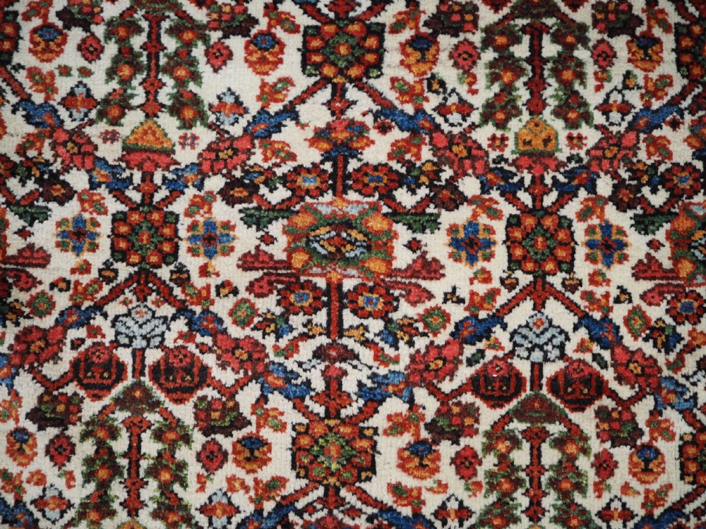 ANTIQUE FERAGHAN REGION VILLAGE CARPET, PERFECT CONDITION, CIRCA 1900/20. View VI