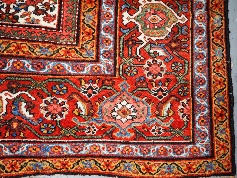 ANTIQUE FERAGHAN REGION VILLAGE CARPET, PERFECT CONDITION, CIRCA 1900/20. View VII
