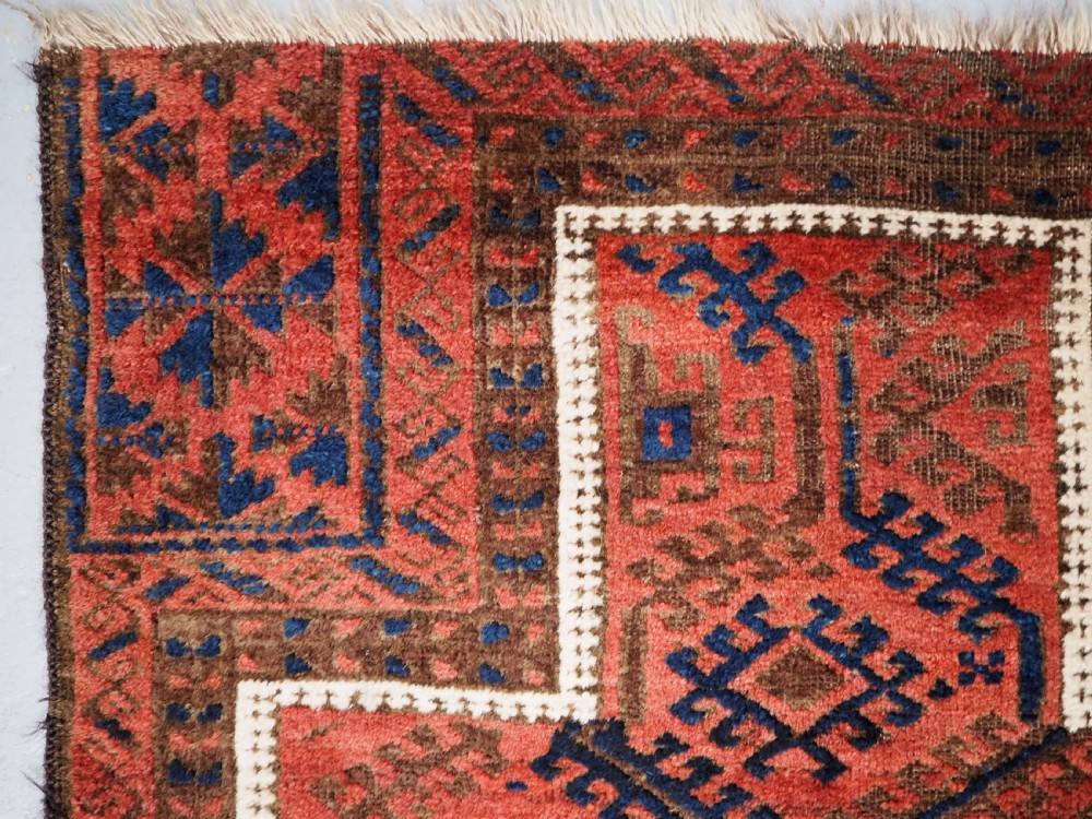 ANTIQUE BALUCH PRAYER RUG WITH LARGE LATTICE DESIGN, CIRCA 1900. View VI