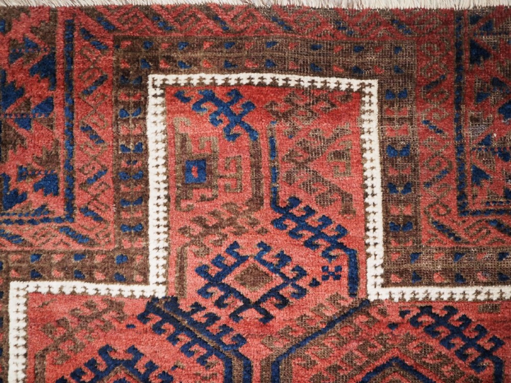 ANTIQUE BALUCH PRAYER RUG WITH LARGE LATTICE DESIGN, CIRCA 1900. View VII