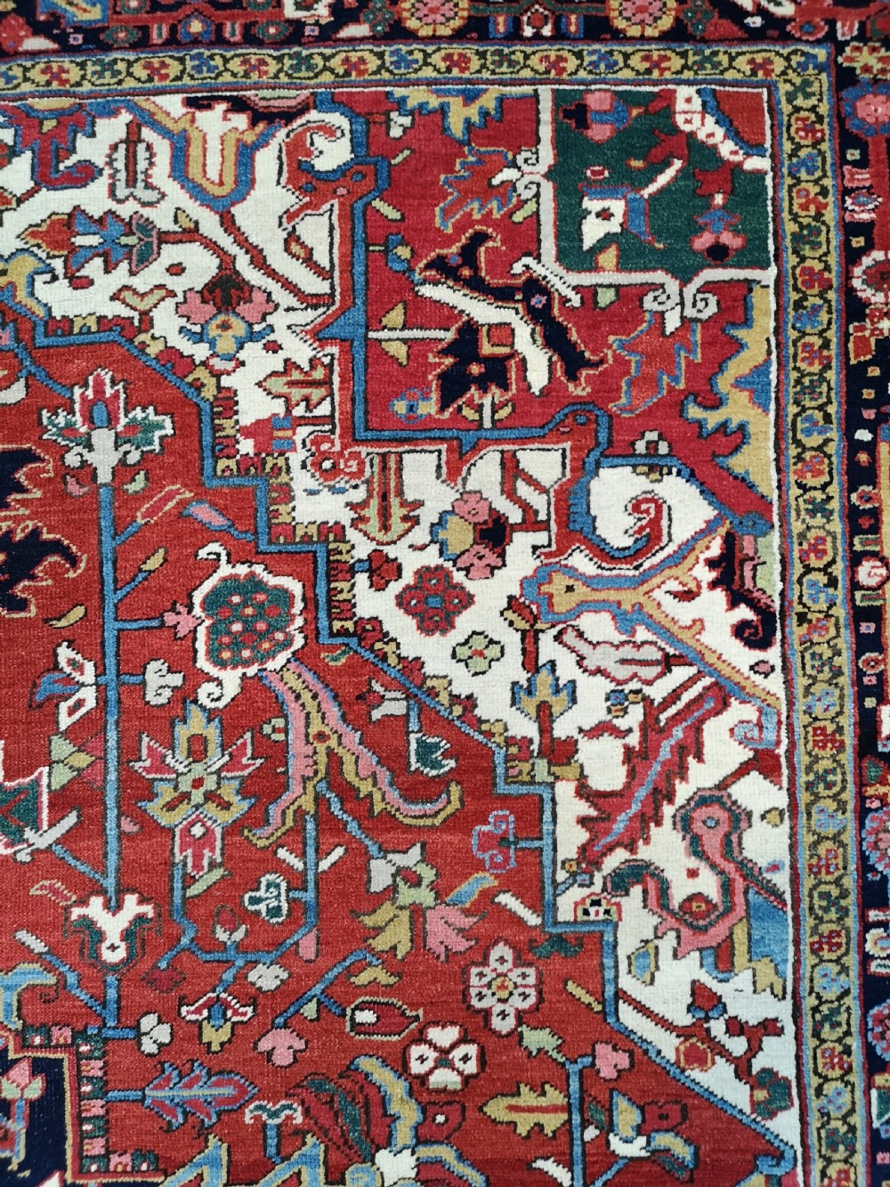 ANTIQUE HERIZ CARPET, SUPERB COLOUR AND CONDITION, CIRCA 1900. View III
