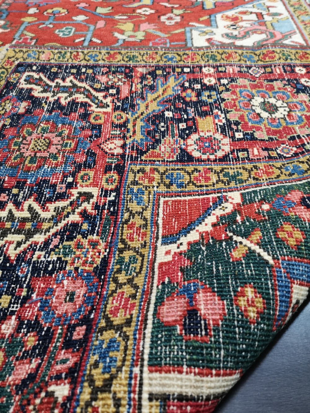 ANTIQUE HERIZ CARPET, SUPERB COLOUR AND CONDITION, CIRCA 1900. View IX