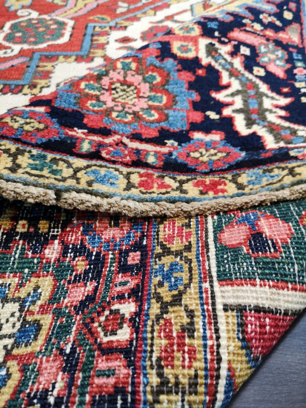 ANTIQUE HERIZ CARPET, SUPERB COLOUR AND CONDITION, CIRCA 1900. View X