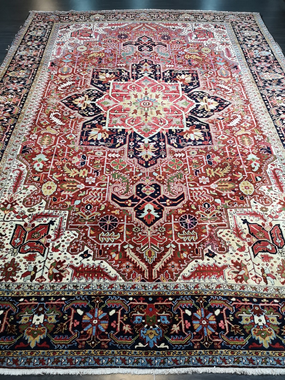 ANTIQUE HERIZ CARPET, COUNTRY HOUSE STYLE WITH SUPERB COLOUR, CIRCA 1900. View III