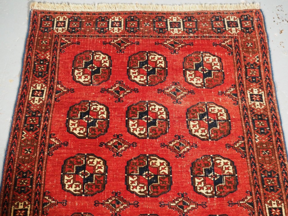 ANTIQUE YOMUT TURKMEN RUG WITH UNUSUAL BORDER DESIGN, CIRCA 1900. View IV