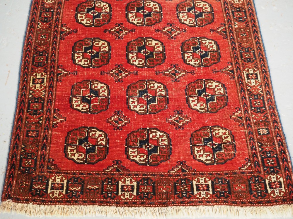ANTIQUE YOMUT TURKMEN RUG WITH UNUSUAL BORDER DESIGN, CIRCA 1900. View VI