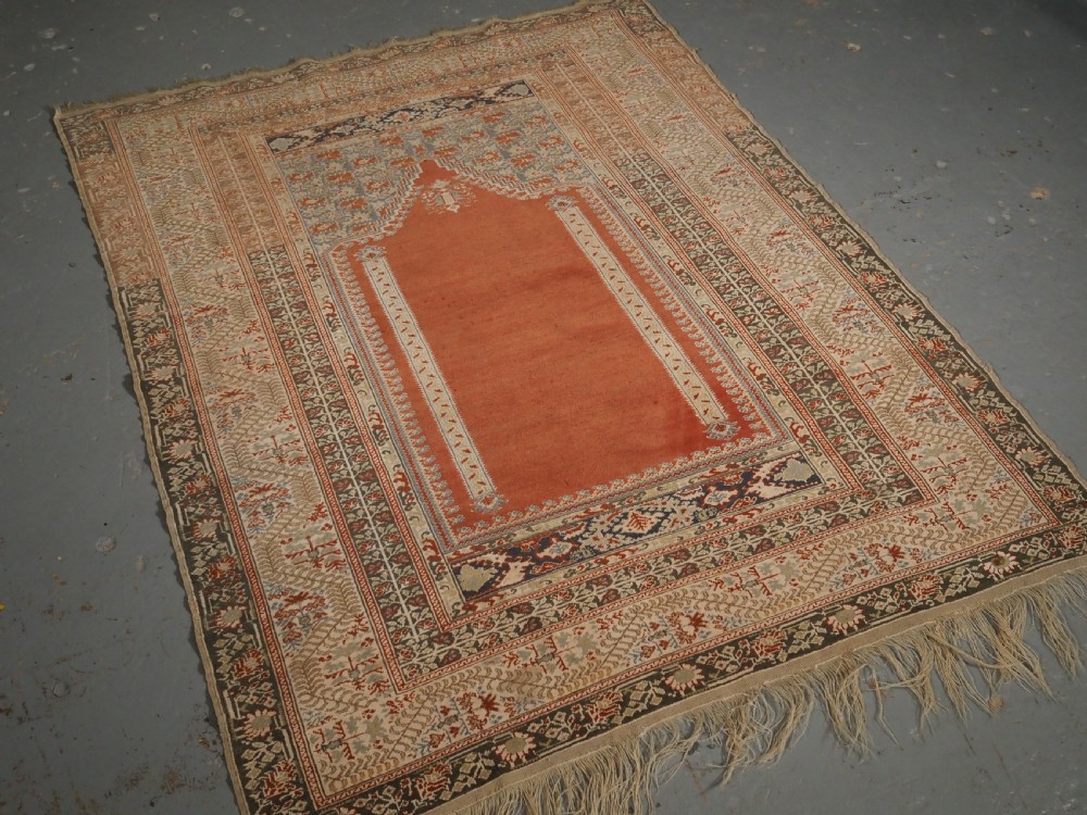 ANTIQUE TURKISH GHIORDES PRAYER RUG, SUPERB CONDITION, 1ST HALF 19TH CENTURY. View II