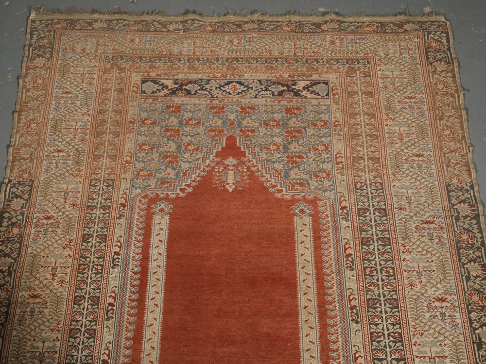 ANTIQUE TURKISH GHIORDES PRAYER RUG, SUPERB CONDITION, 1ST HALF 19TH CENTURY. View III