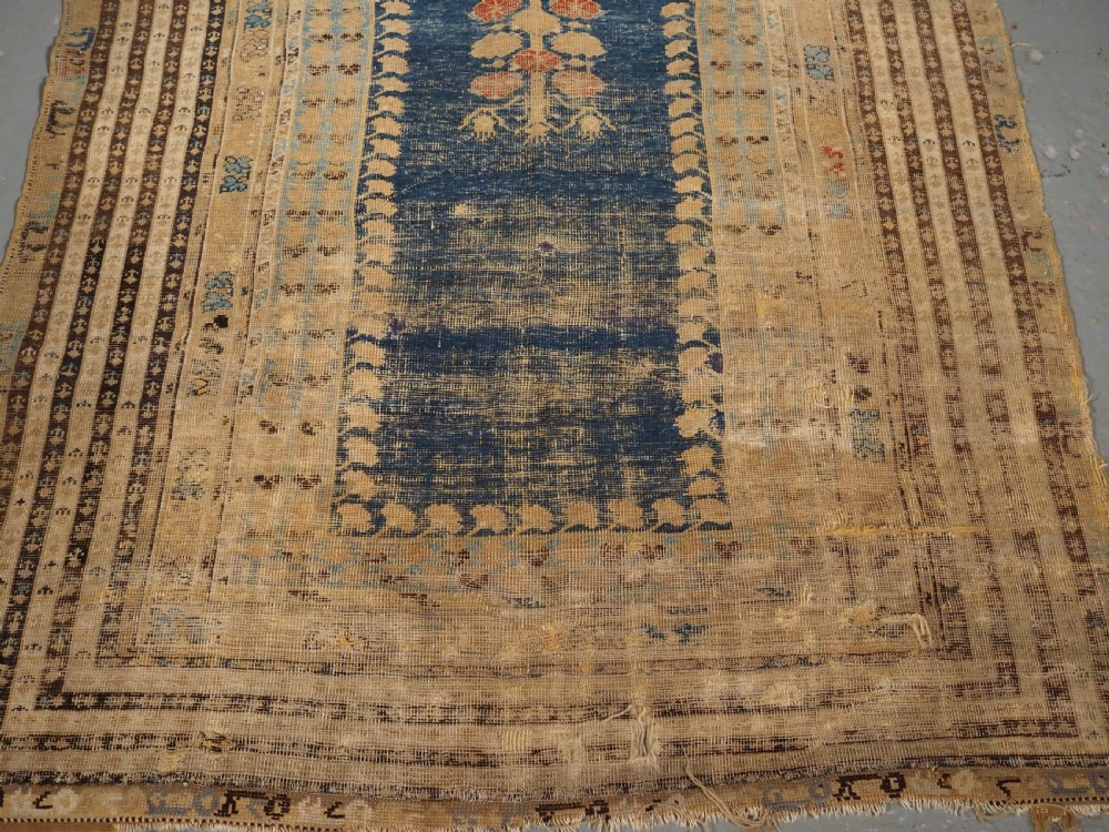 ANTIQUE TURKISH GHIORDES PRAYER RUG OF SCARCE EARLY DESIGN, 18TH CENTURY. View V