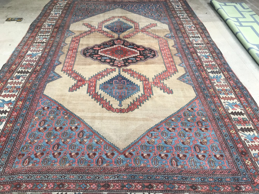 ANTIQUE BAKSHAISH VILLAGE CARPET, LARGE SIZE WITH CAMEL GROUND, CIRCA 1880. View IV