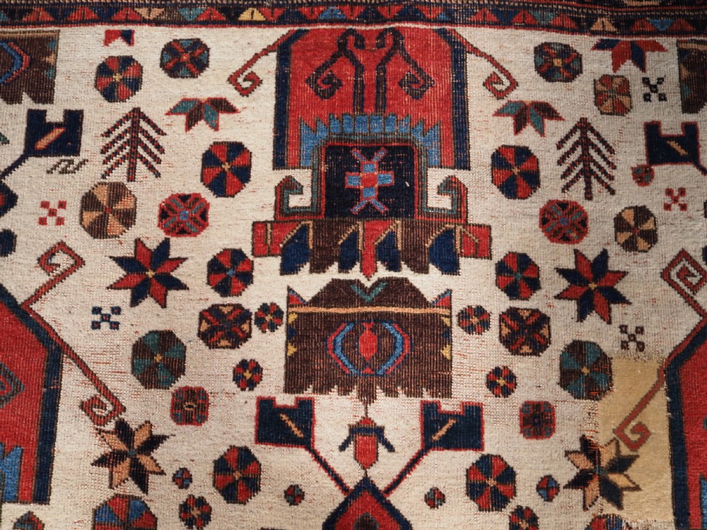 ANTIQUE AFSHAR NERIZ RUG WITH SHIELD DESIGN, CIRCA 1900. View IX