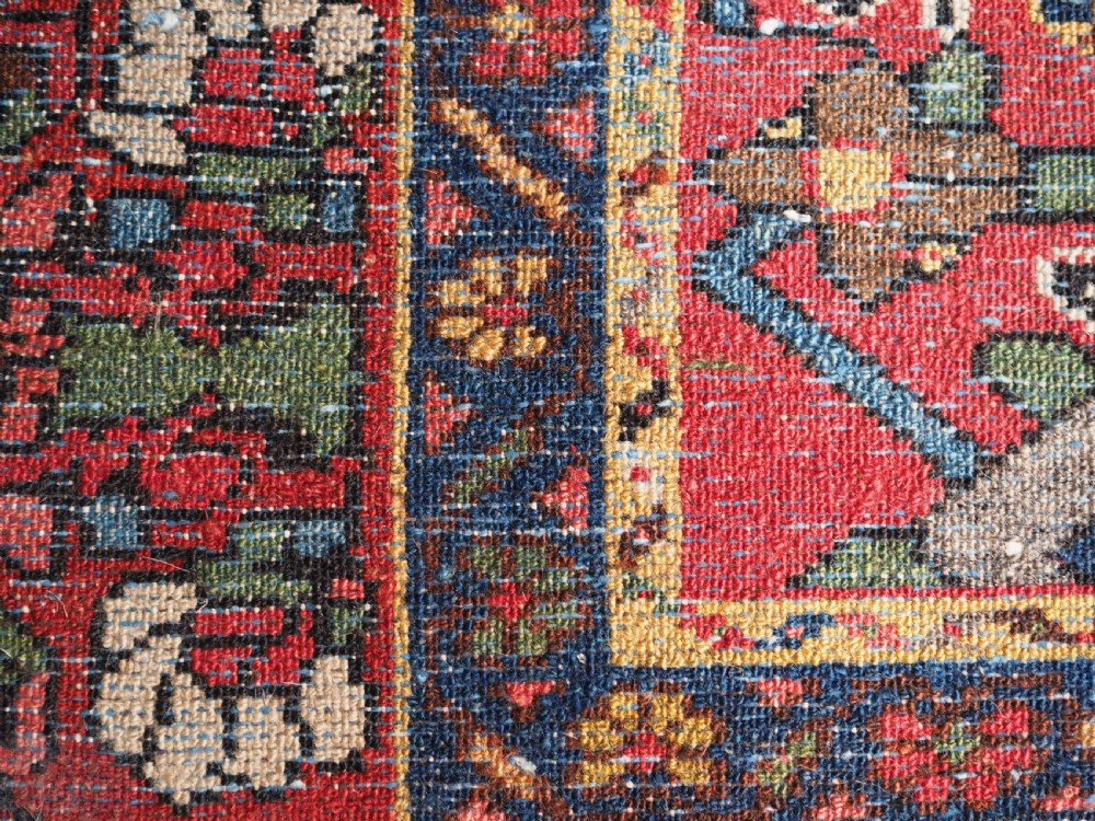 ANTIQUE BAKHTIARI RUG WITH MINA KHANI DESIGN, CIRCA 1900. View XII