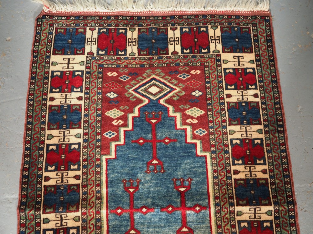 OLD TURKISH YURUK KURDISH PRAYER RUG, SMALL SIZE, CIRCA 1920. View III