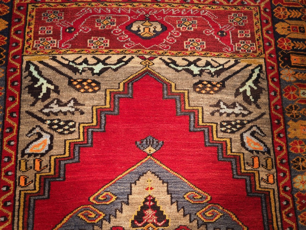 OLD TURKISH VILLAGE RUG, TRADITIONAL DESIGN, CIRCA 1930. View VIII