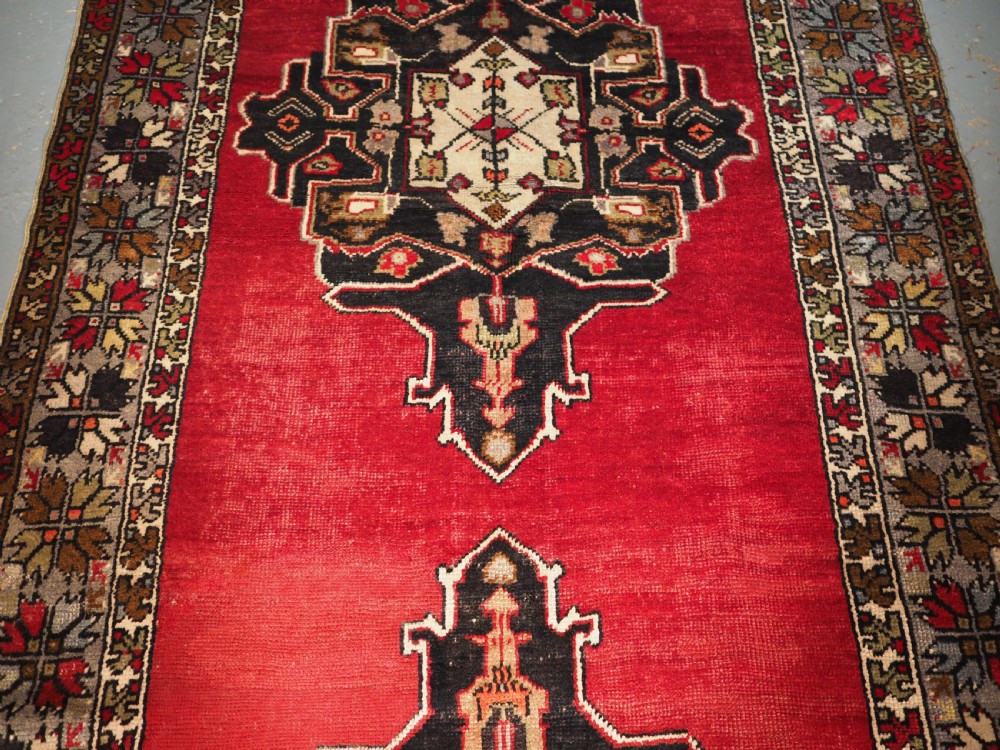 OLD TURKISH RUNNER, NIGDE REGION, LARGE SIZE COUNTRY HOUSE LOOK, CIRCA 1920. View III