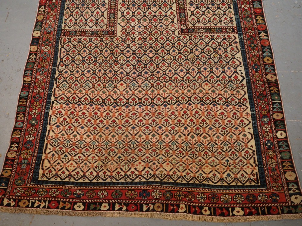 ANTIQUE CAUCASIAN SHIRVAN FLORAL LATTICE PRAYER RUG, CIRCA 1890. View III