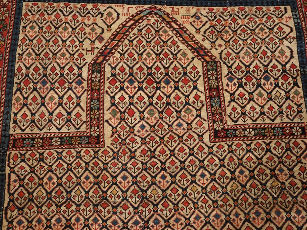 ANTIQUE CAUCASIAN SHIRVAN FLORAL LATTICE PRAYER RUG, CIRCA 1890. View VII