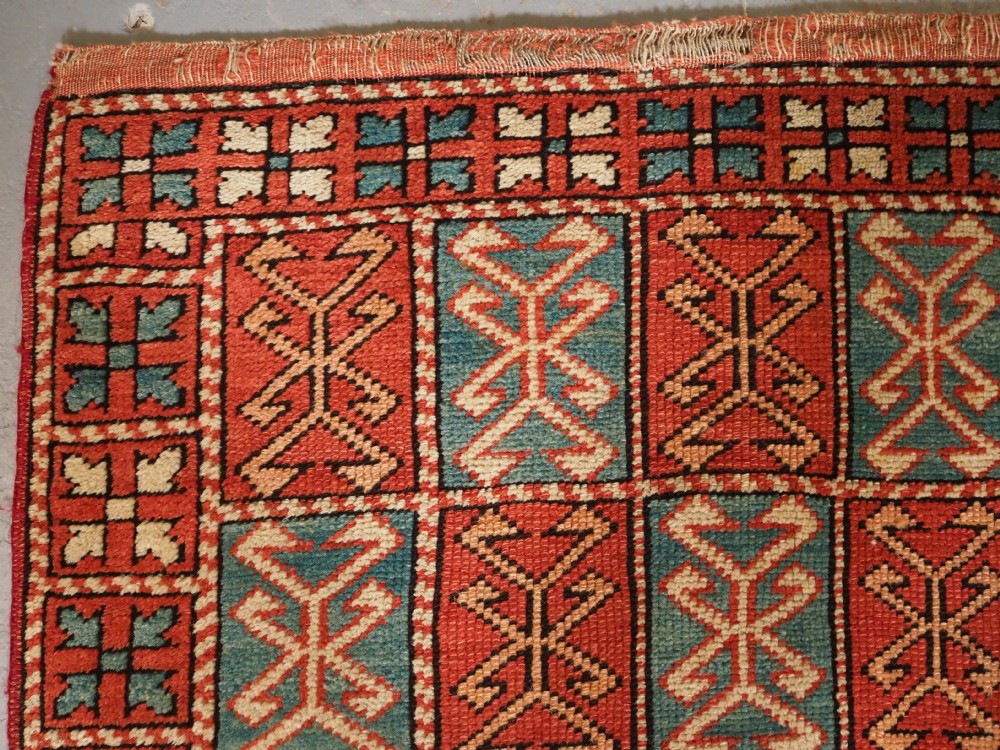 ANTIQUE TURKISH BERGAMA REGION RUG, UNUSUAL DESIGN, CIRCA 1890. View IV