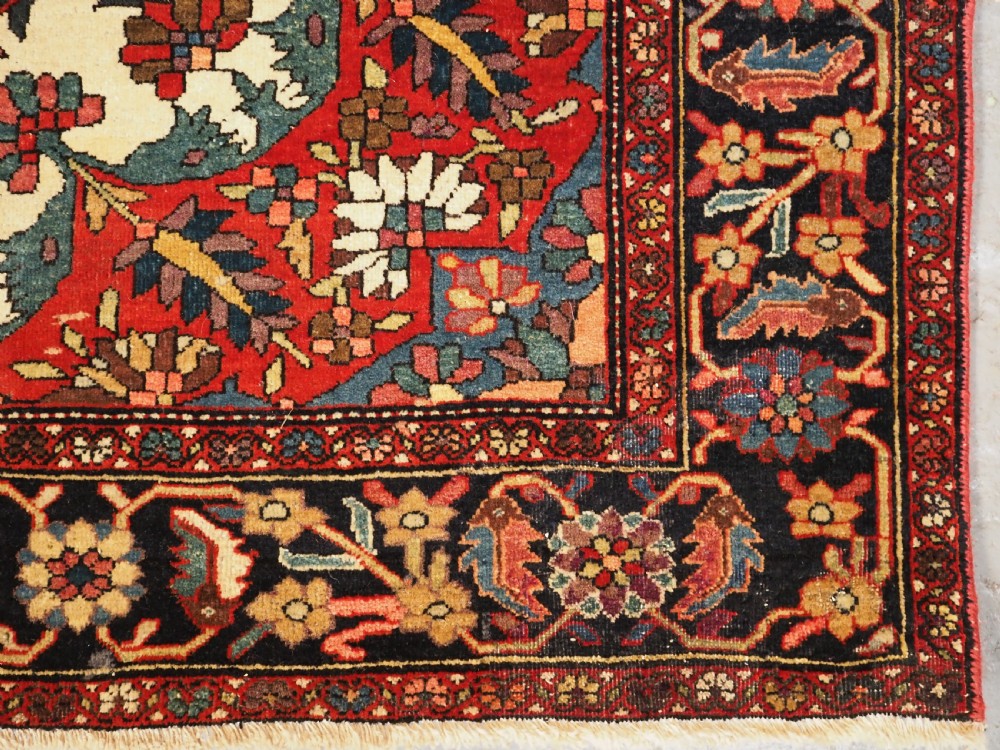 ANTIQUE SAROUK RUG, BEAUTIFUL FLORAL SPRAY DESIGN, CIRCA 1900/20. View XI