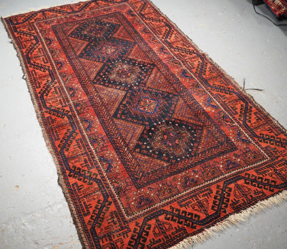 ANTIQUE FERDOWS BALUCH RUG OF SCARCE DESIGN, CIRCA 1900. View II