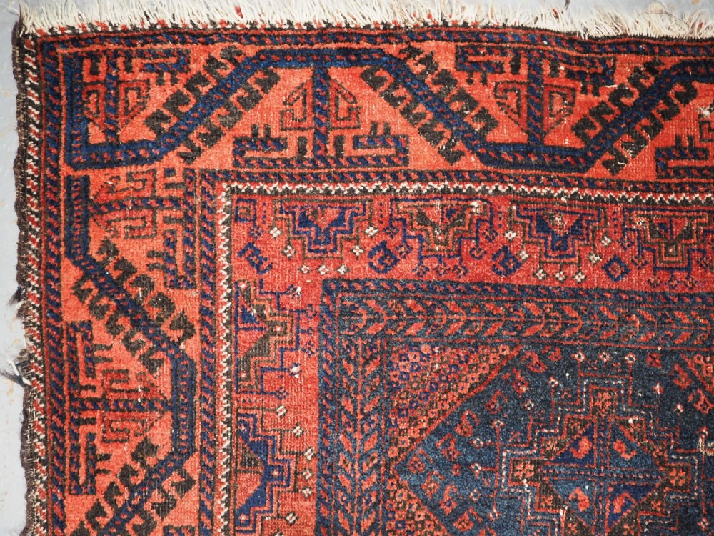 ANTIQUE FERDOWS BALUCH RUG OF SCARCE DESIGN, CIRCA 1900. View VII