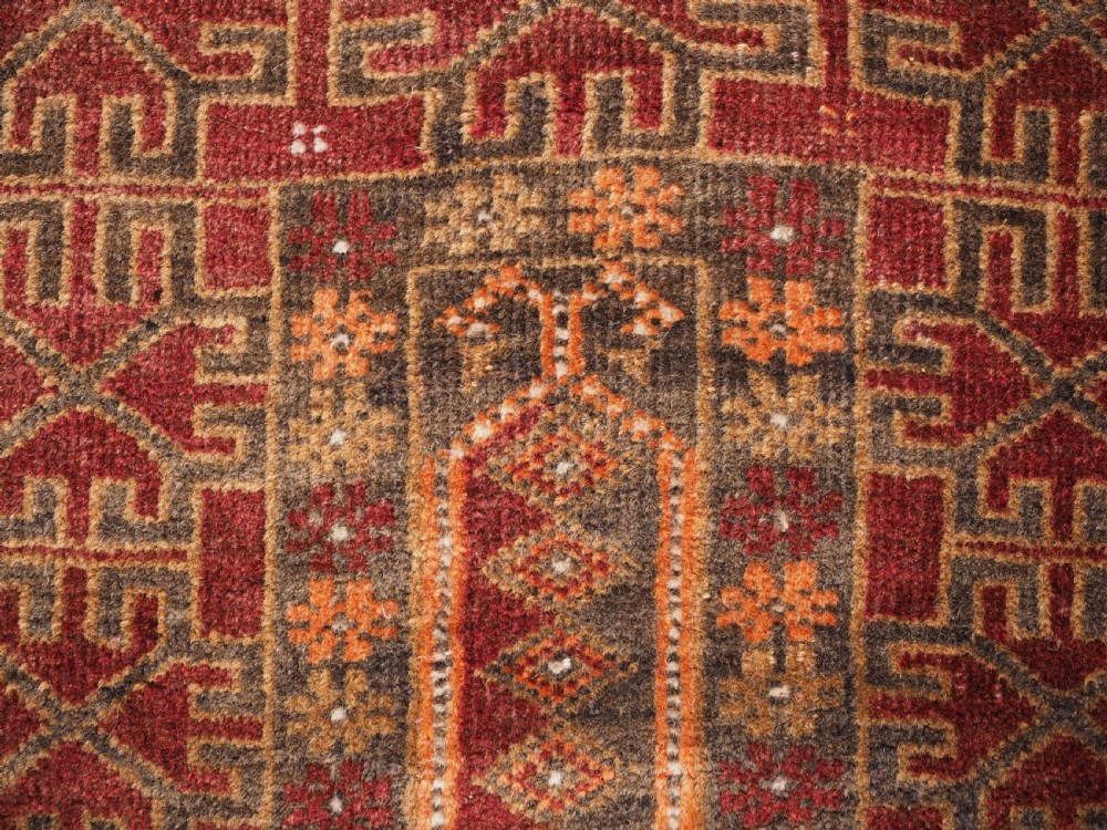 OLD AFGHAN PRAYER RUG, VERY SMALL SIZE FOR A CHILD, CIRCA 1920. View IV