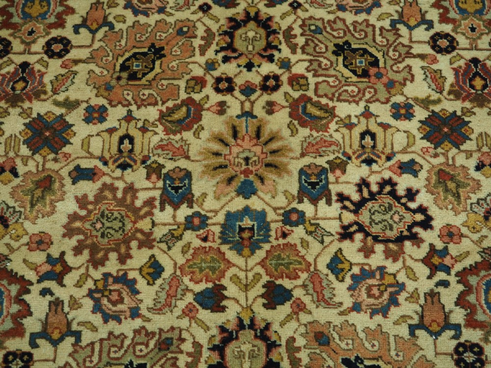 ANTIQUE TABRIZ CARPET, IVORY GROUND WITH SOFT PASTEL COLOURS, CIRCA 1920. View VI