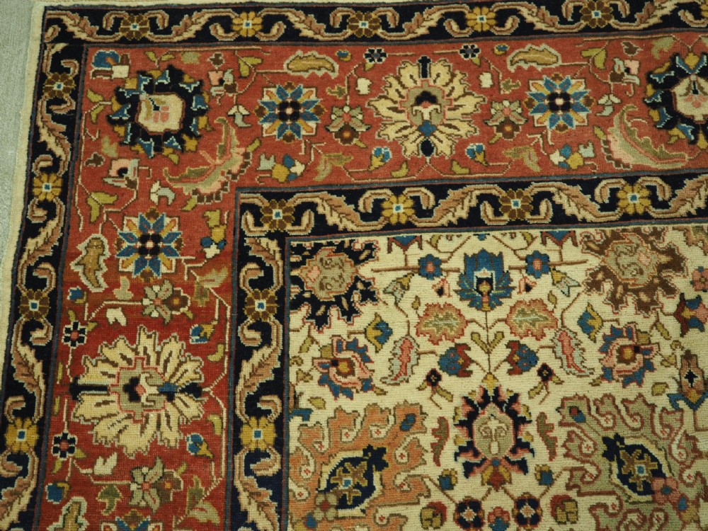 ANTIQUE TABRIZ CARPET, IVORY GROUND WITH SOFT PASTEL COLOURS, CIRCA 1920. View VIII