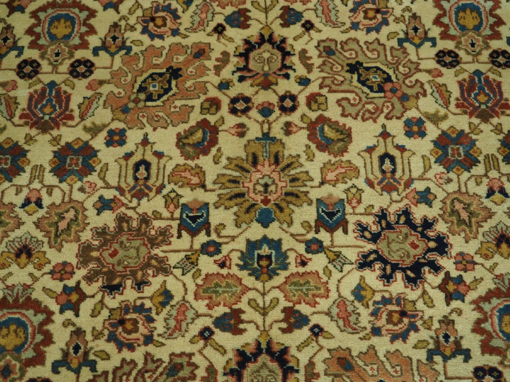 ANTIQUE TABRIZ CARPET, IVORY GROUND WITH SOFT PASTEL COLOURS, CIRCA 1920. View X