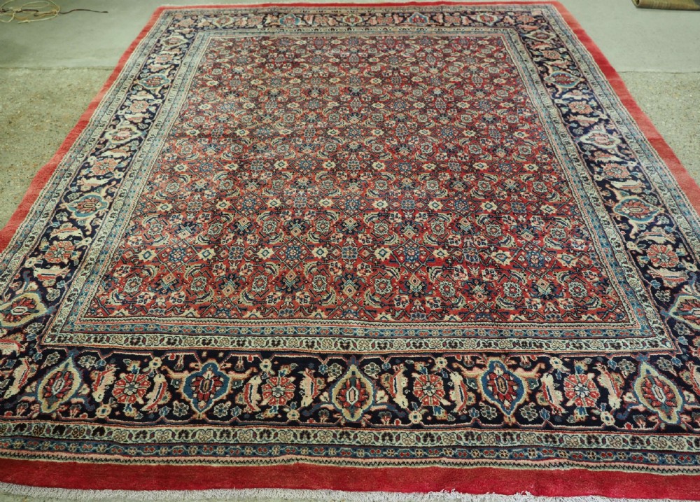 OLD MAHAL CARPET WITH ALL OVER HERATI DESIGN, FULL PILE, CIRCA 1930.