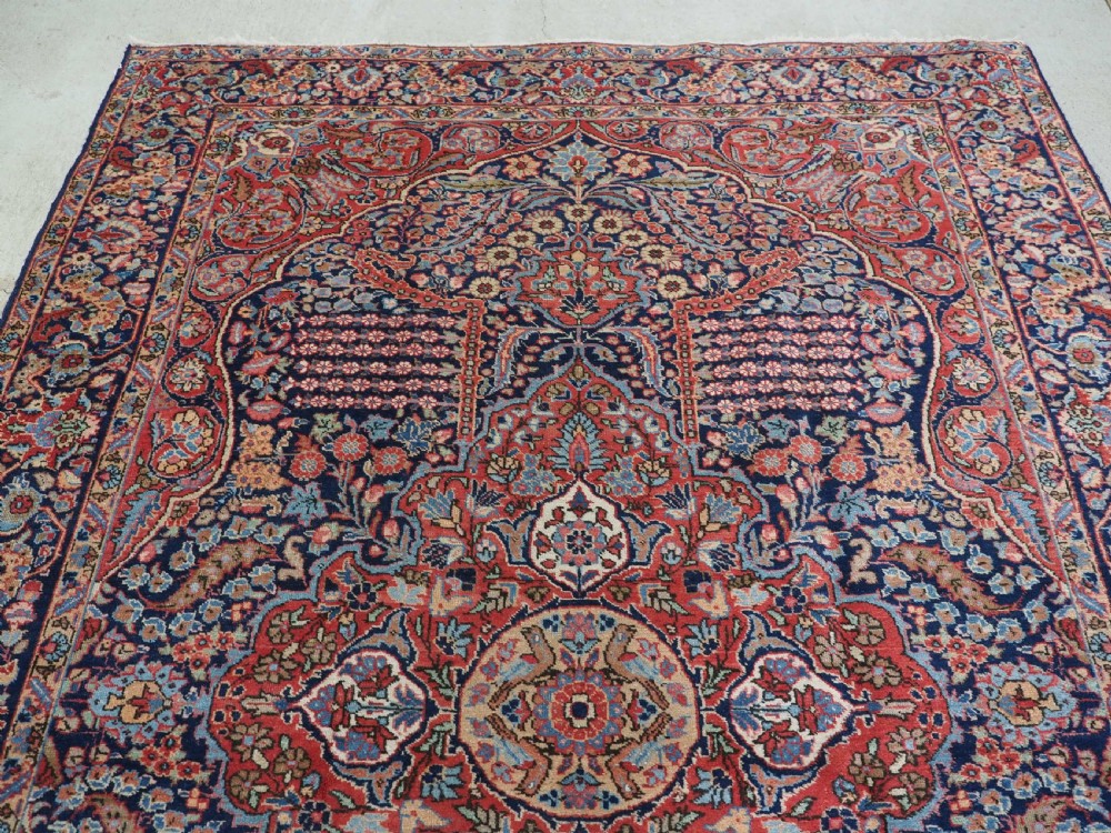 ANTIQUE TABRIZ CARPET, TRADITIONAL DESIGN, SMALL ROOM SIZE, CIRCA 1920. View III