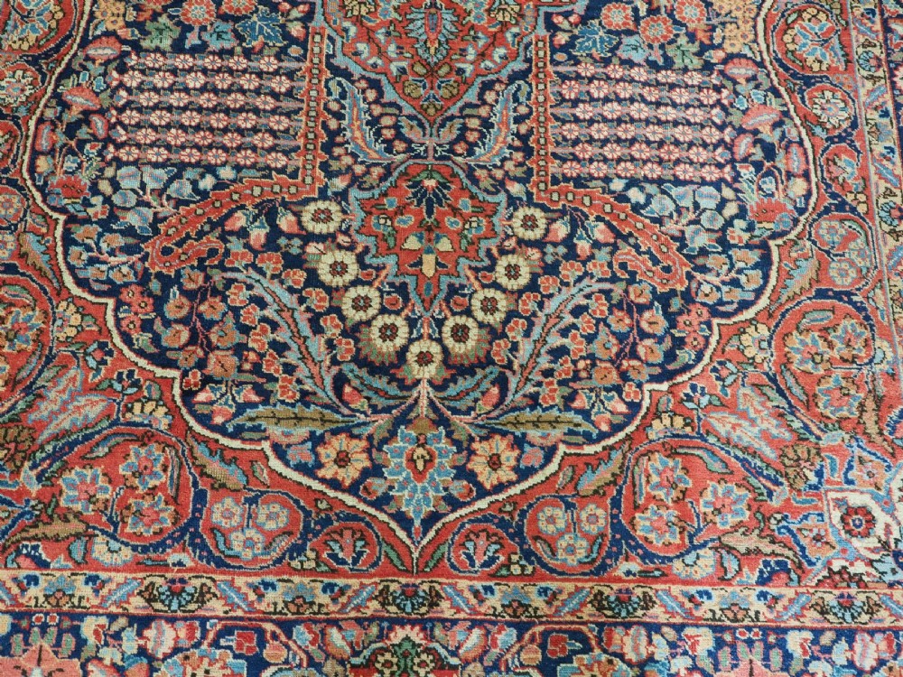 ANTIQUE TABRIZ CARPET, TRADITIONAL DESIGN, SMALL ROOM SIZE, CIRCA 1920. View IX