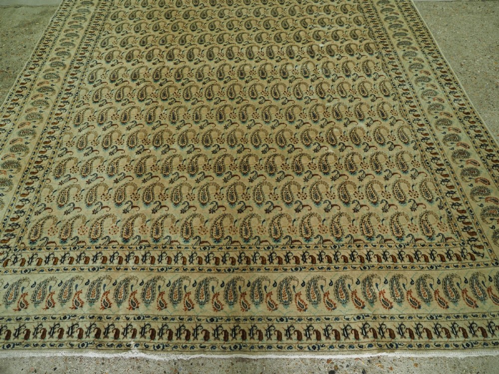 ANTIQUE KASHAN CARPET, IVORY GROUND WITH ALL OVER BOTEH DESIGN, CIRCA 1920. View V